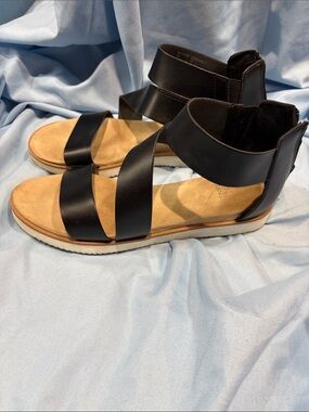 Women's Black Strappy Ankle-Cuff Sandals